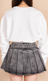 モデル：164cm（着用サイズ：FREE　着用カラー：WHT）