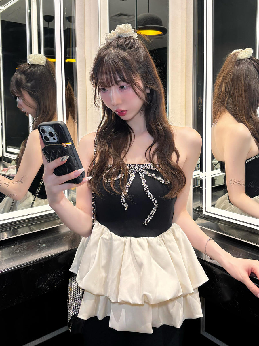 モデル：160cm（着用サイズ：FREE　着用カラー：BLK）
