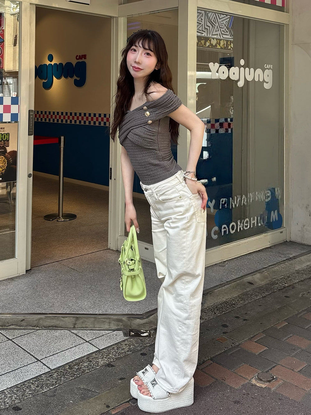 モデル：160cm（着用サイズ：FREE　着用カラー：GRY）