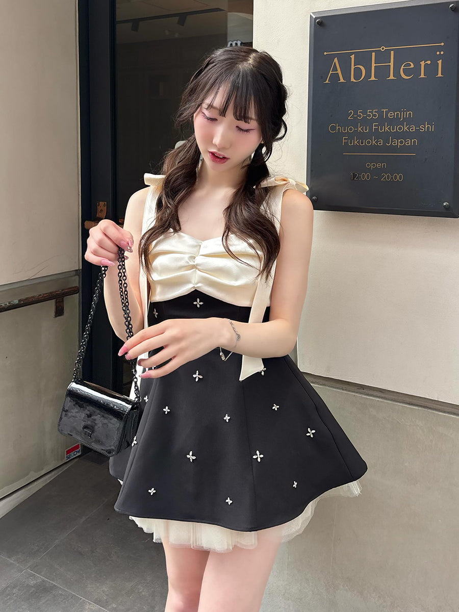 モデル：160cm（着用サイズ：FREE　着用カラー：BLK）