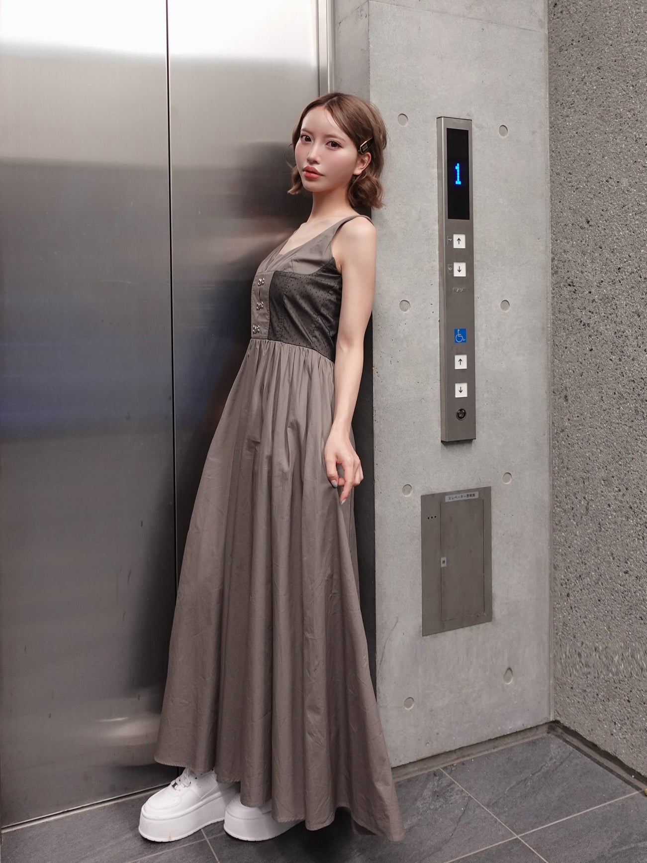モデル：155cm（着用サイズ：FREE　着用カラー：GRY）