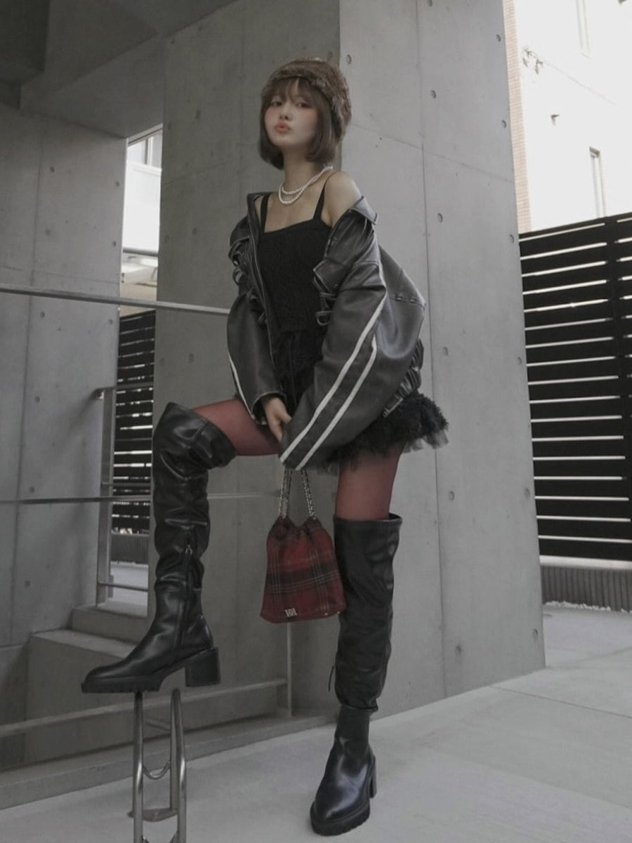 モデル：161cm（着用サイズ：FREE　着用カラー：BLK）