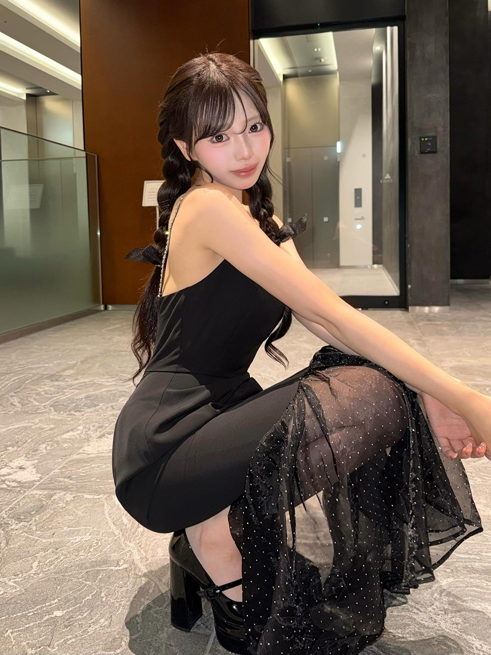 モデル：158cm（着用サイズ：FREE　着用カラー：BLK）