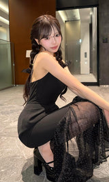 モデル：158cm（着用サイズ：FREE　着用カラー：BLK）