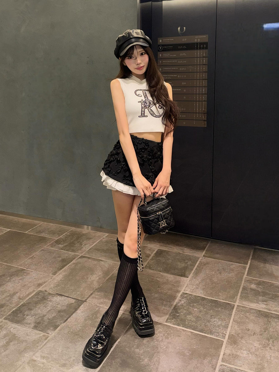 モデル：158cm（着用サイズ：FREE　着用カラー：WHT）