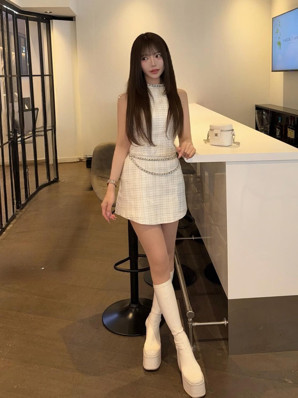 モデル：158cm（着用サイズ：FREE　着用カラー：WHT）