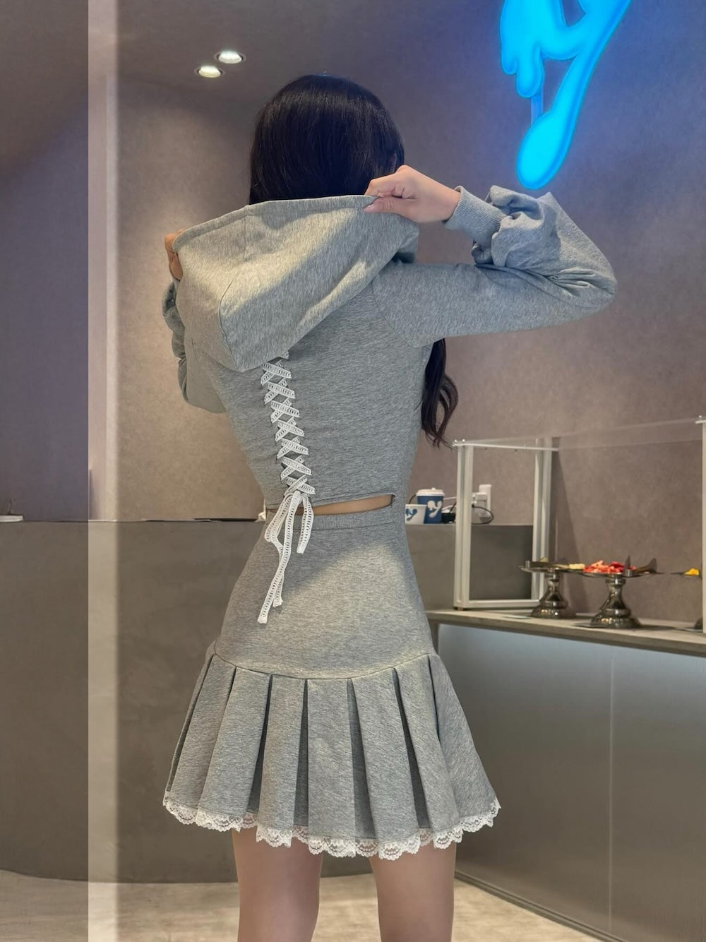 モデル：158cm（着用サイズ：FREE　着用カラー：GRY）
