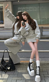 モデル：158cm（着用サイズ：FREE　着用カラー：GRY）