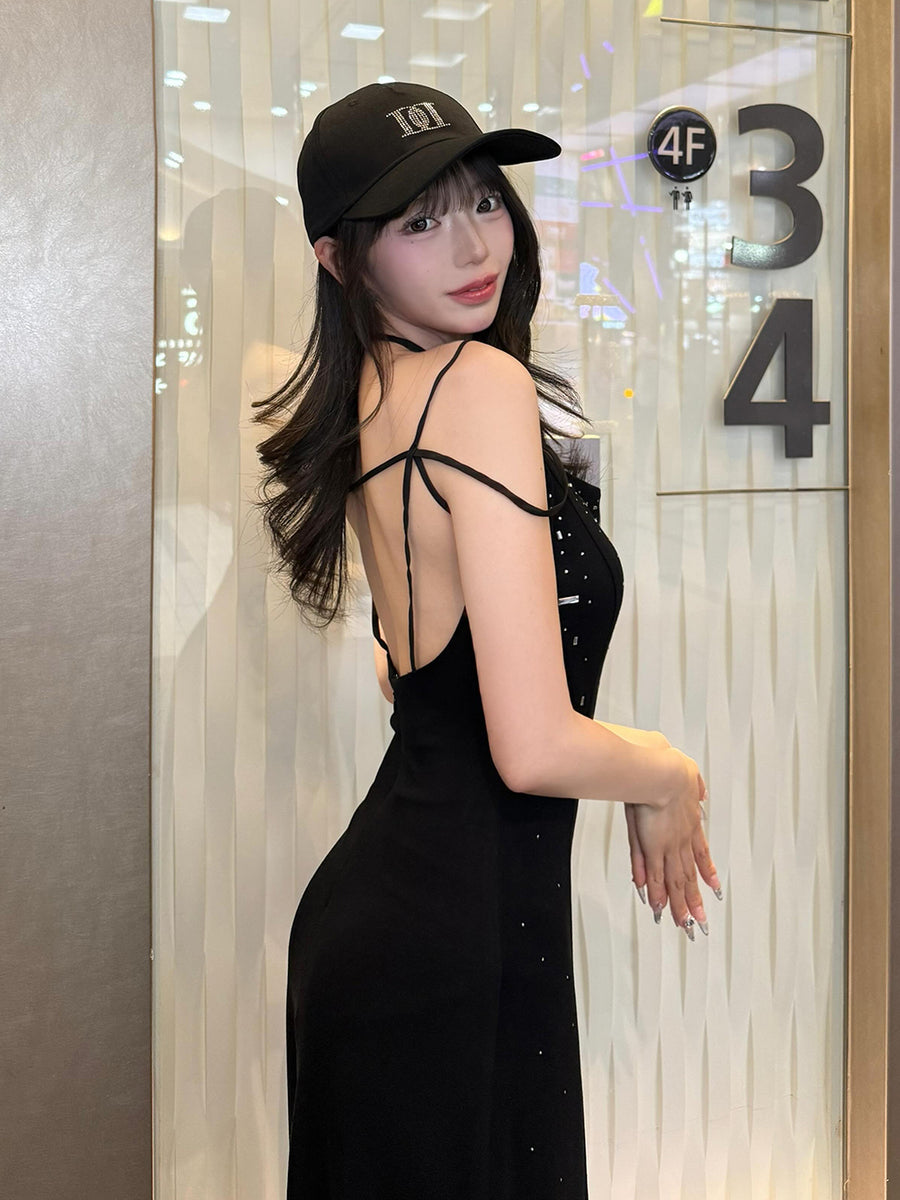 モデル：158cm（着用サイズ：FREE　着用カラー：BLK）