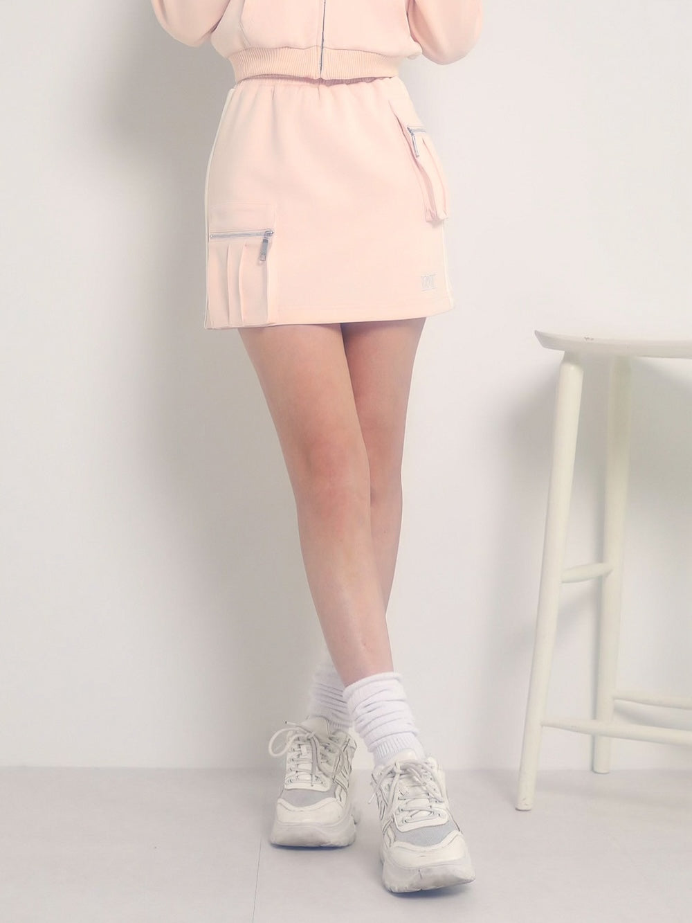 モデル：160cm（着用サイズ：FREE　着用カラー：PNK）