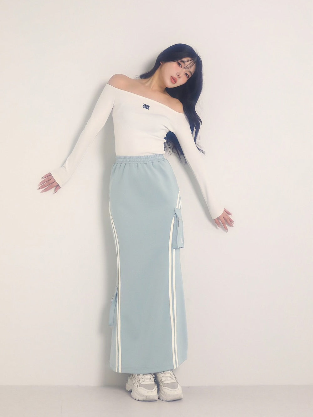 DDオフショルダーカットトップス
