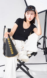 モデル：160cm（着用サイズ：FREE　着用カラー：BLK）
