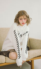 モデル：160cm（着用サイズ：FREE　着用カラー：WHT）
