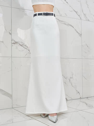 モデル：160cm（着用サイズ：S　着用カラー：WHT）