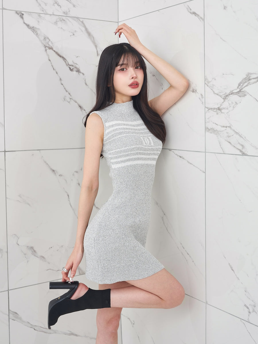 モデル：160cm（着用サイズ：FREE　着用カラー：GRY）