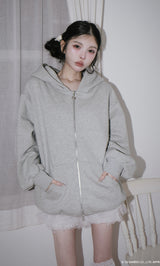 モデル：160cm（着用サイズ：FREE　着用カラー：GRY）