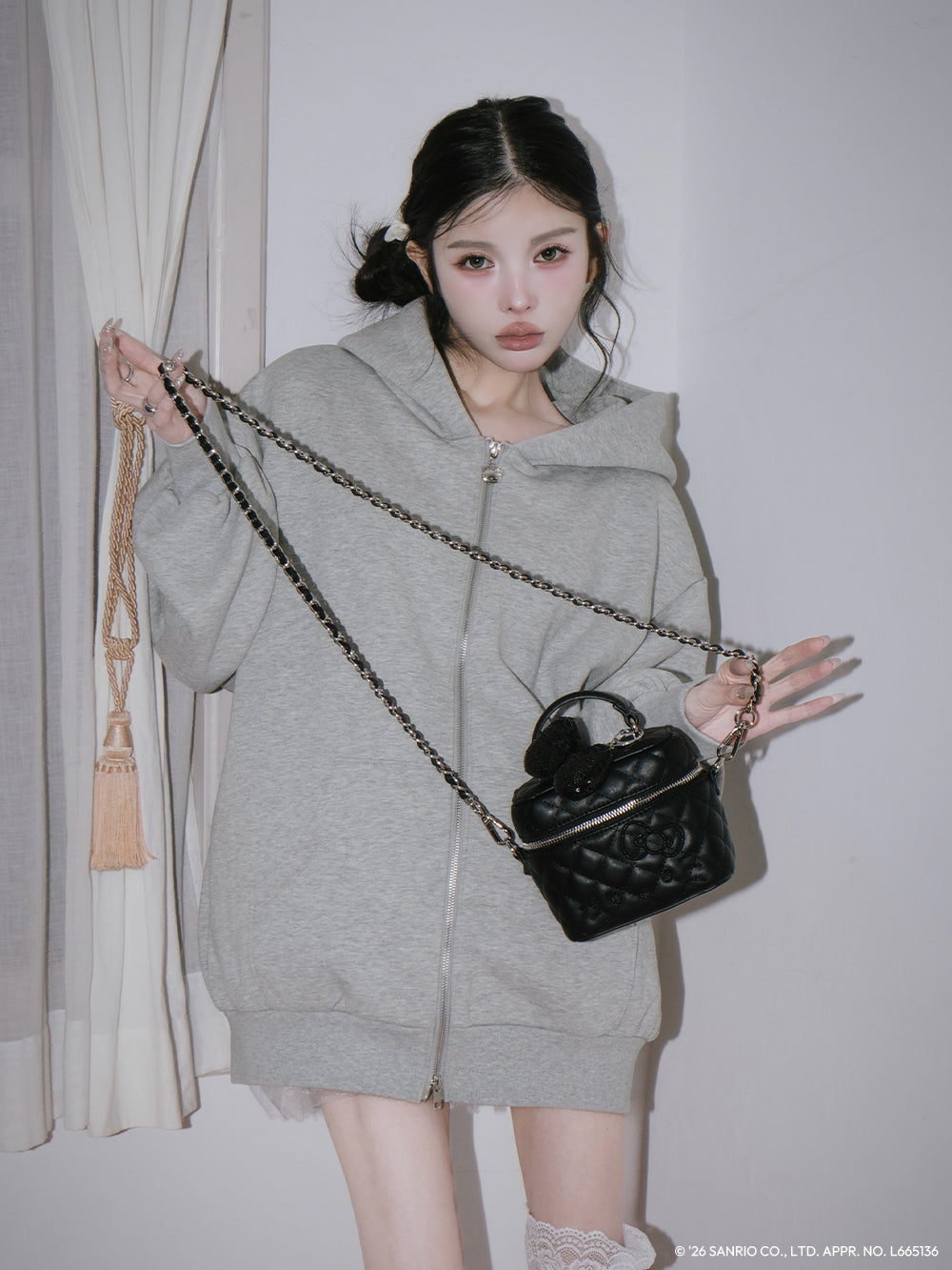 サイズ：FREE　カラー：BLK