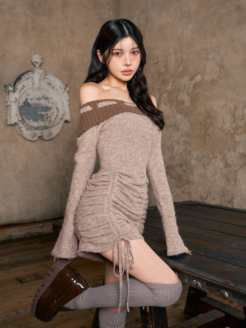 モデル：160cm（着用サイズ：FREE　着用カラー：BEG）