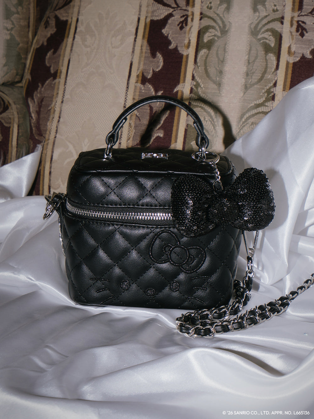 サイズ：FREE　カラー：BLK