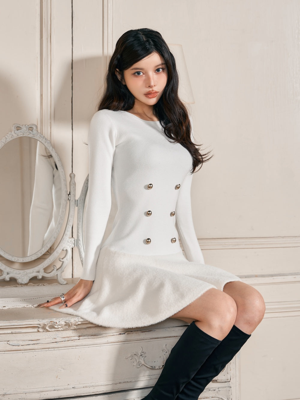 モデル：160cm（着用サイズ：FREE　着用カラー：IVO）