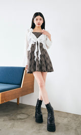 モデル：160cm（着用サイズ：FREE　着用カラー：WHT）