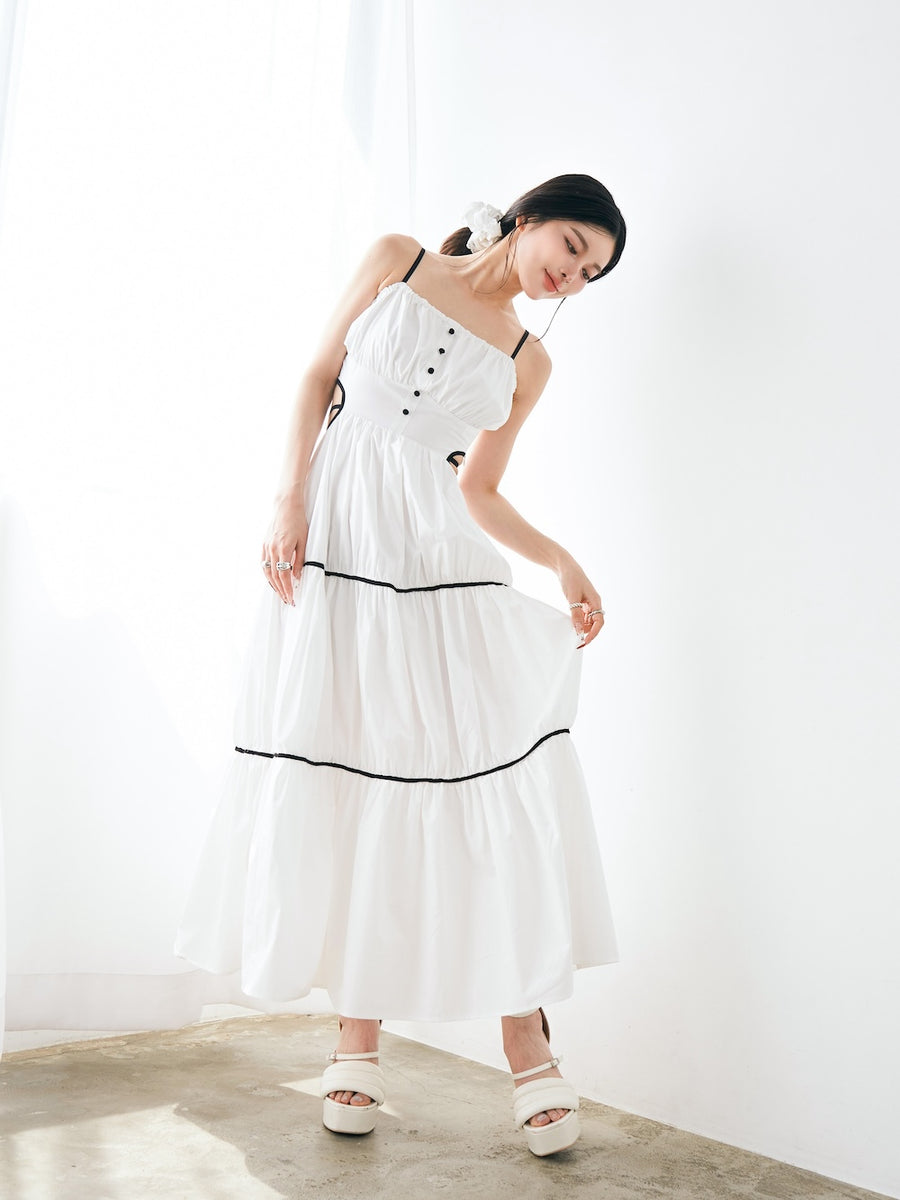 モデル：160cm（着用サイズ：FREE　着用カラー：WHT）