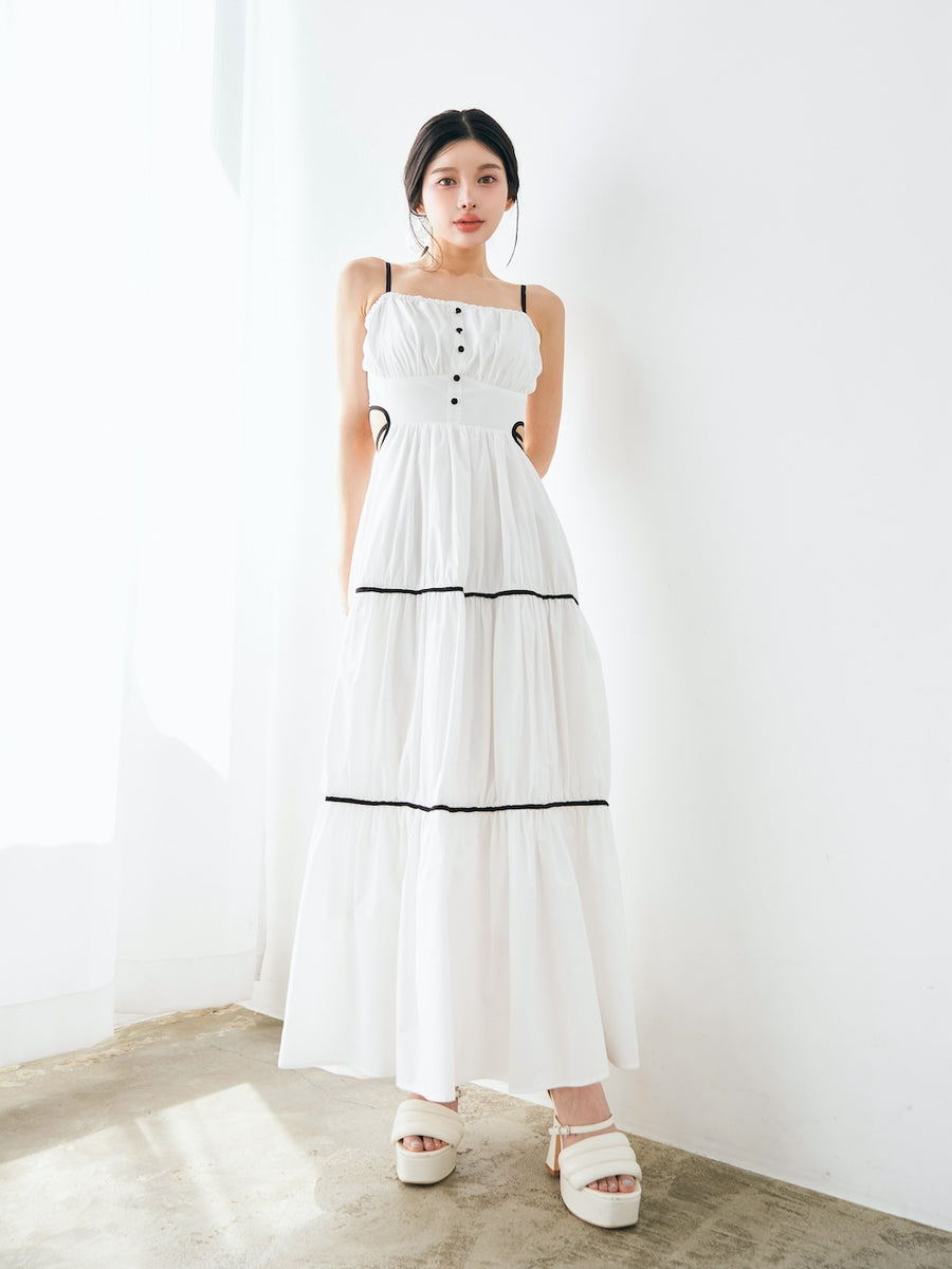 モデル：160cm（着用サイズ：FREE　着用カラー：WHT）