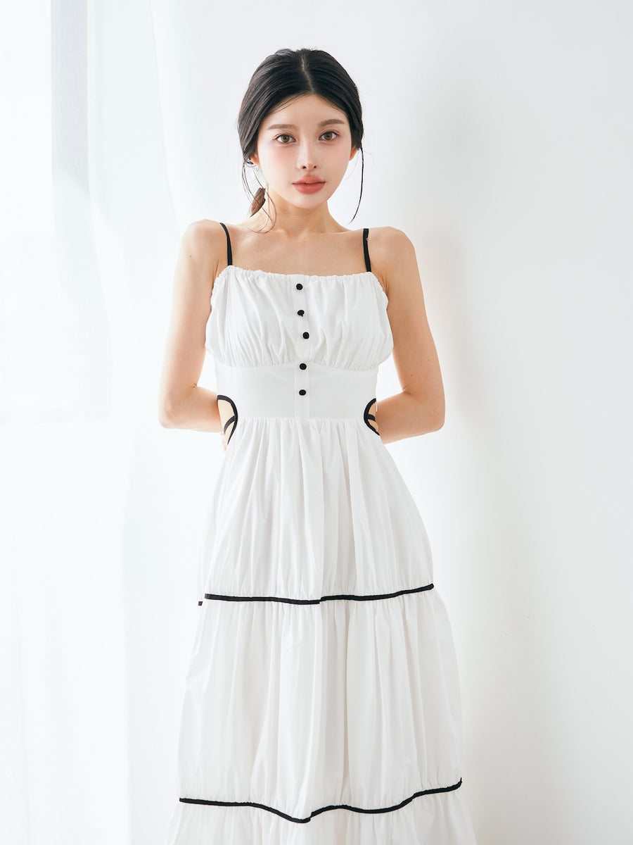 モデル：160cm（着用サイズ：FREE　着用カラー：WHT）