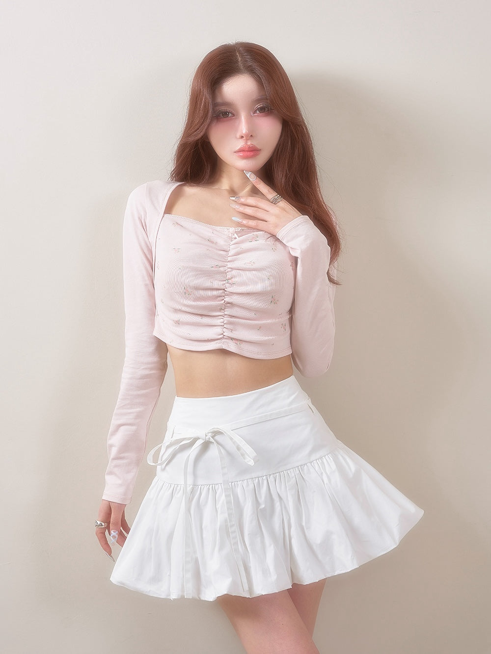 モデル：160cm（着用サイズ：FREE　着用カラー：WHT）