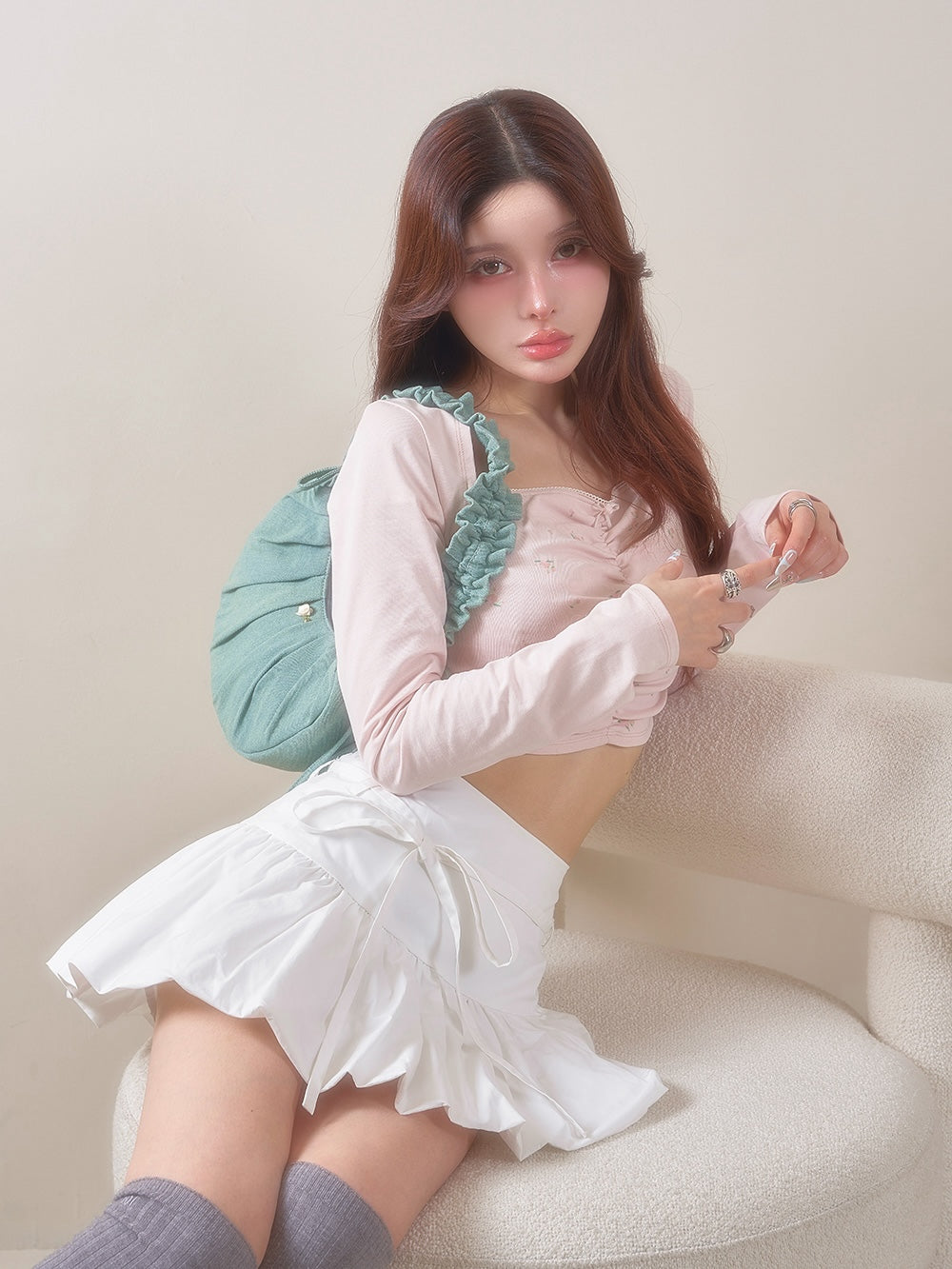 モデル：160cm（着用サイズ：FREE　着用カラー：WHT）