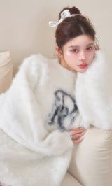 モデル：160cm（着用サイズ：FREE　着用カラー：IVO）