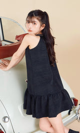 モデル：160cm（着用サイズ：FREE　着用カラー：BLK）