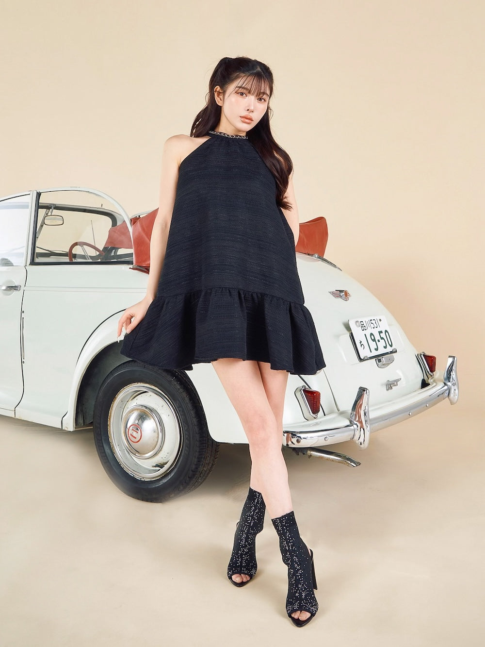 モデル：160cm（着用サイズ：FREE　着用カラー：BLK）
