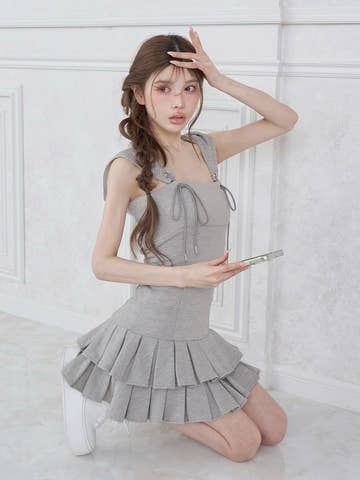 モデル：160cm（着用サイズ：FREE　着用カラー：GRY）