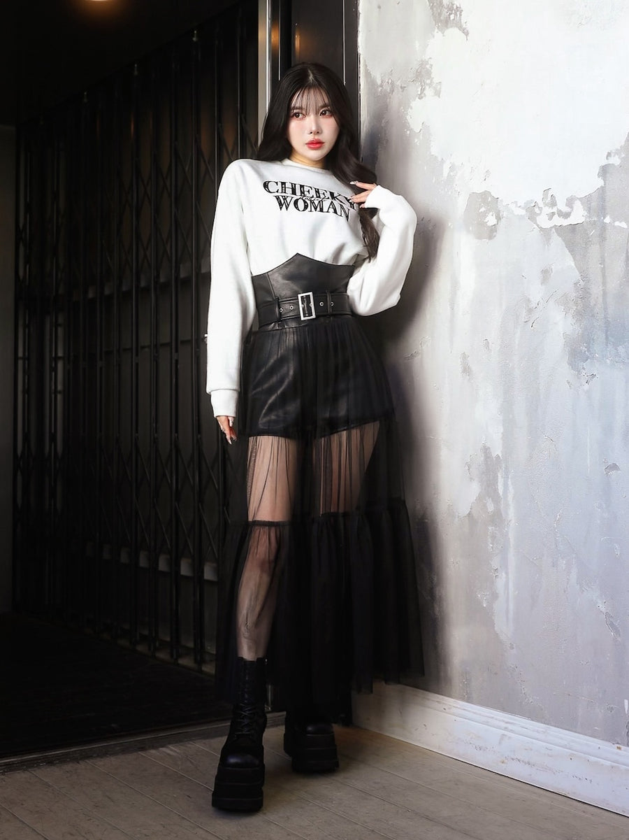 モデル：160cm（着用サイズ：FREE　着用カラー：BLK）