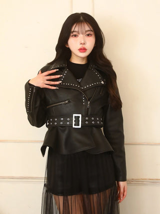 モデル：160cm（着用サイズ：FREE　着用カラー：BLK）