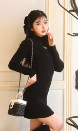 モデル：160cm（着用サイズ：FREE　着用カラー：BLK）