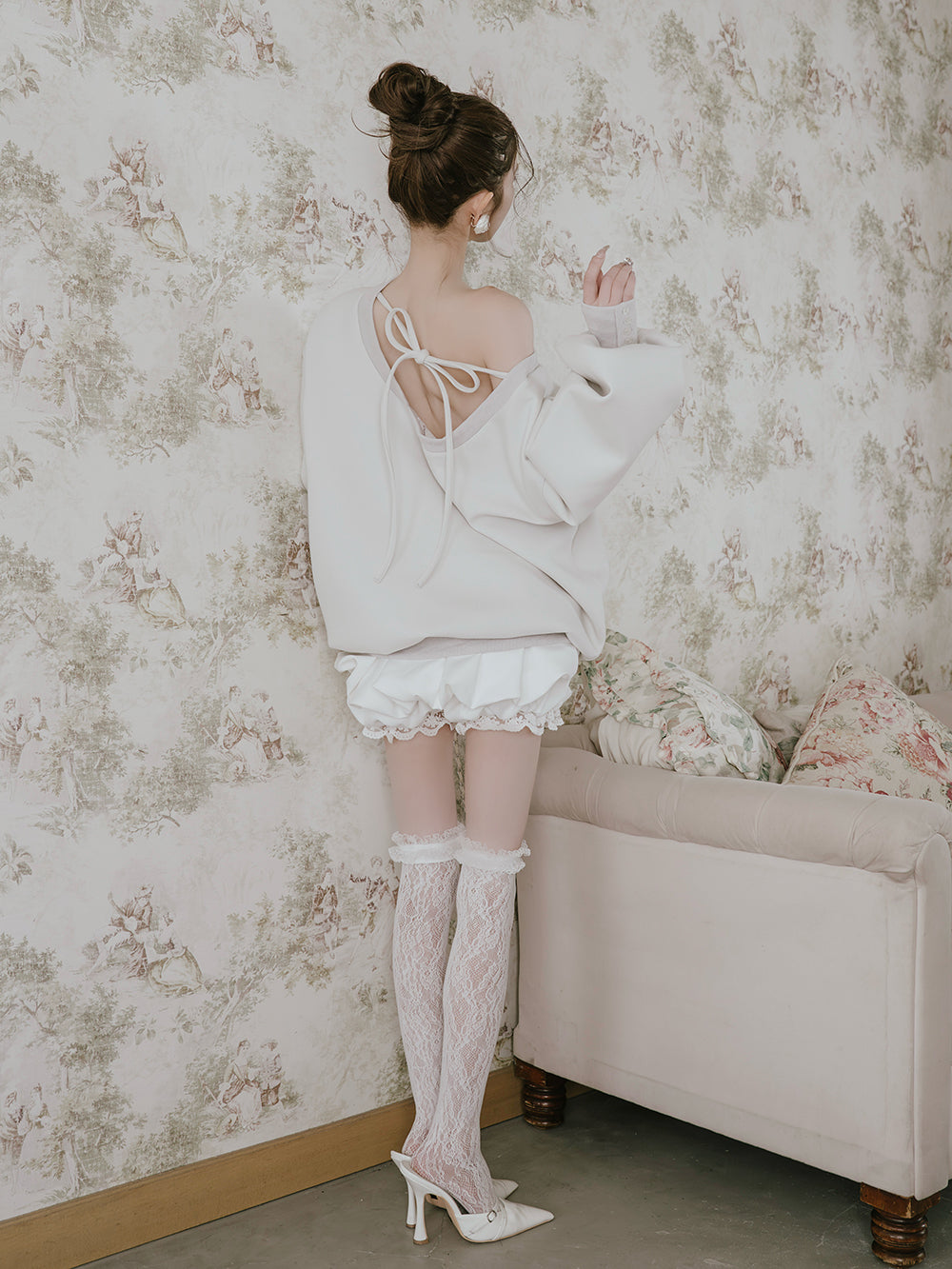 バックリボンパールグラフィックスウェットプルオーバー