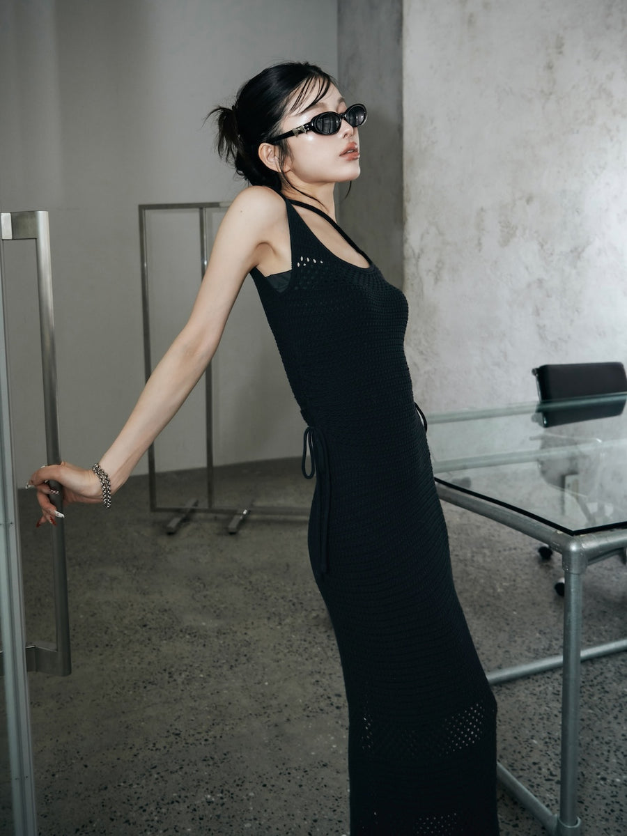 モデル：160cm（着用サイズ：FREE　着用カラー：BLK）