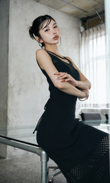 モデル：160cm（着用サイズ：FREE　着用カラー：BLK）