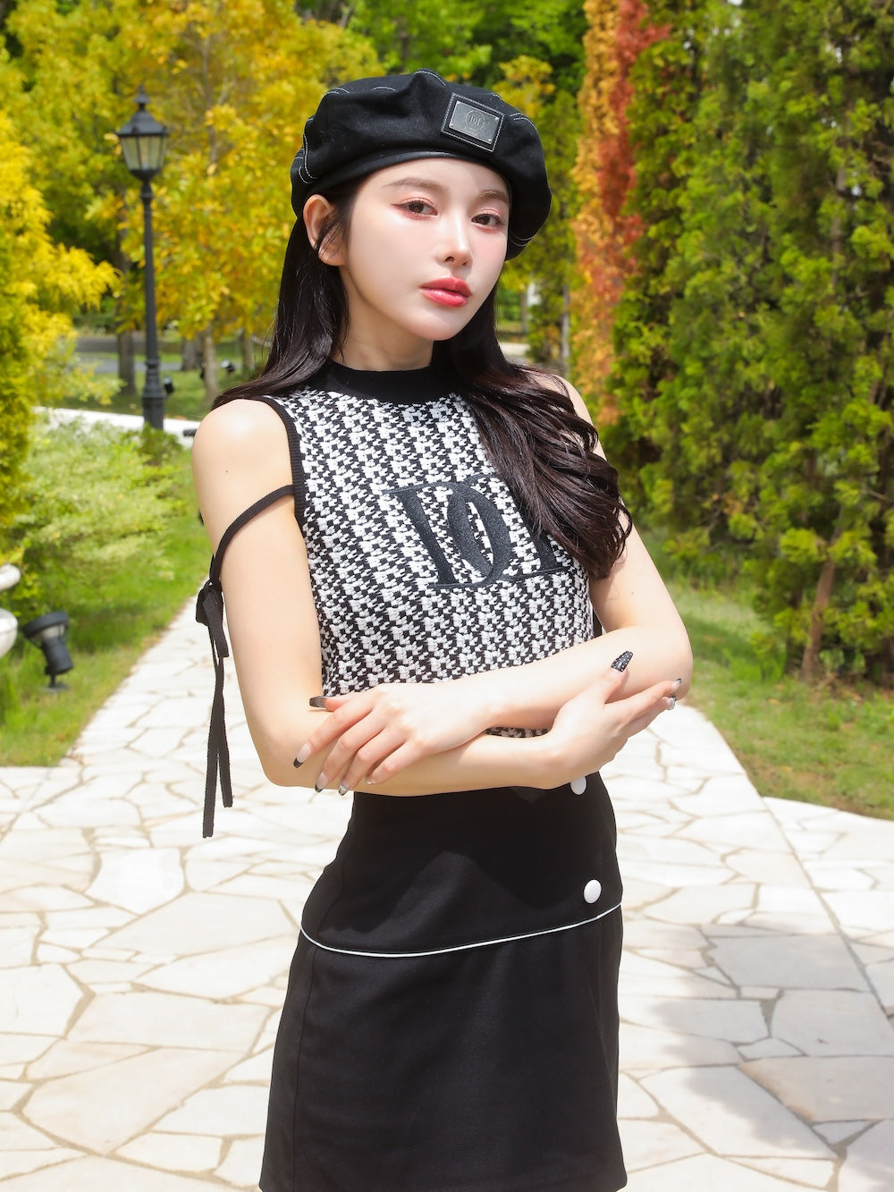 モデル：160cm（着用サイズ：FREE　着用カラー：BLK）