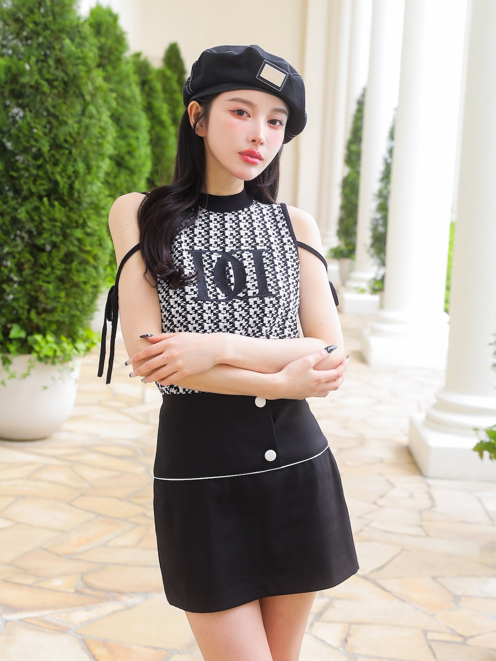 モデル：160cm（着用サイズ：S　着用カラー：BLK）
