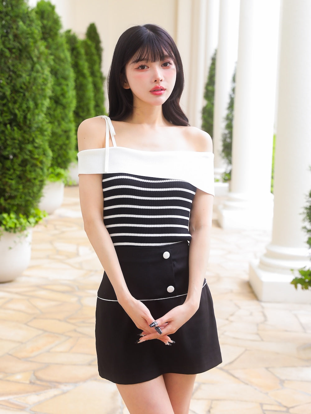モデル：160cm（着用サイズ：FREE　着用カラー：BLK）