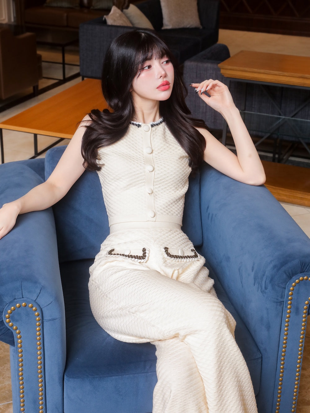 モデル：160cm（着用サイズ：FREE　着用カラー：IVO）