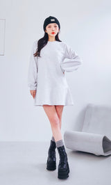 モデル：160cm（着用サイズ：FREE　着用カラー：GRY）