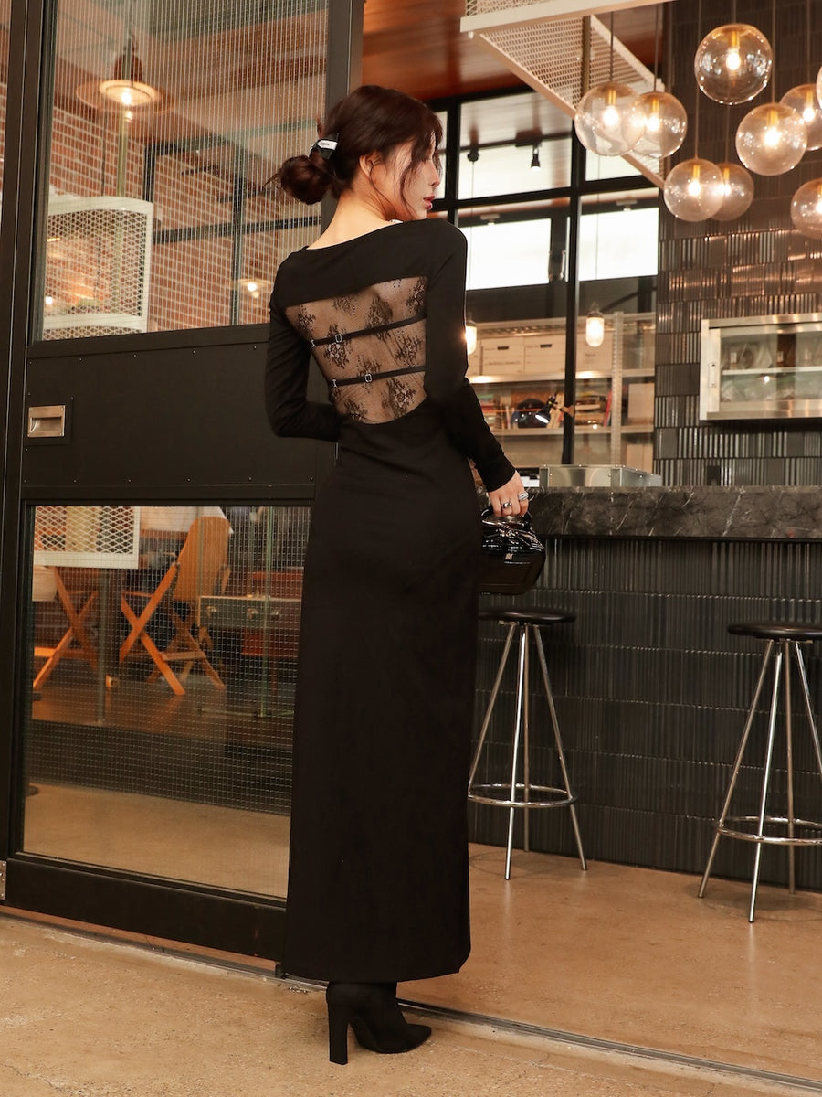 モデル：160cm（着用サイズ：FREE　着用カラー：BLK）