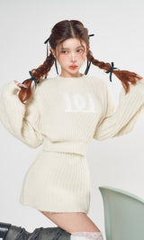 モデル：160cm（着用サイズ：FREE　着用カラー：IVO）