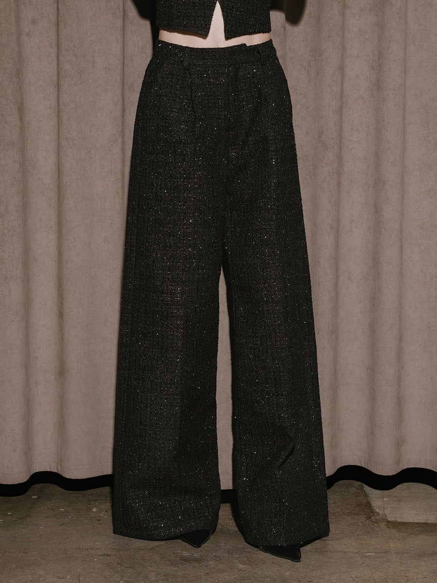 モデル：160cm（着用サイズ：S　着用カラー：BLK）