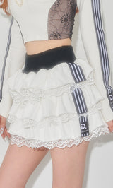 モデル：160cm（着用サイズ：FREE　着用カラー：WHT）