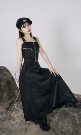 モデル：160cm（着用サイズ：FREE　着用カラー：BLK）